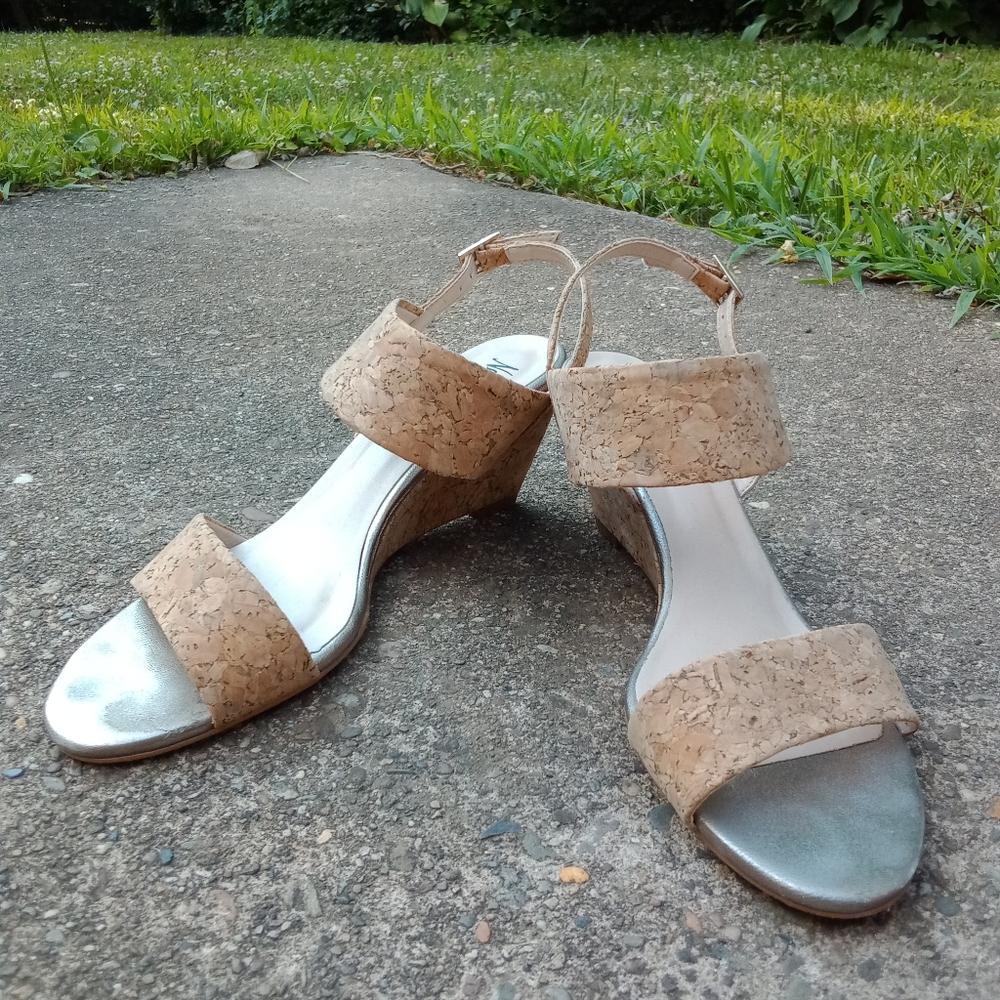 #96. Neiman Marcus cork sandals. Size: 9